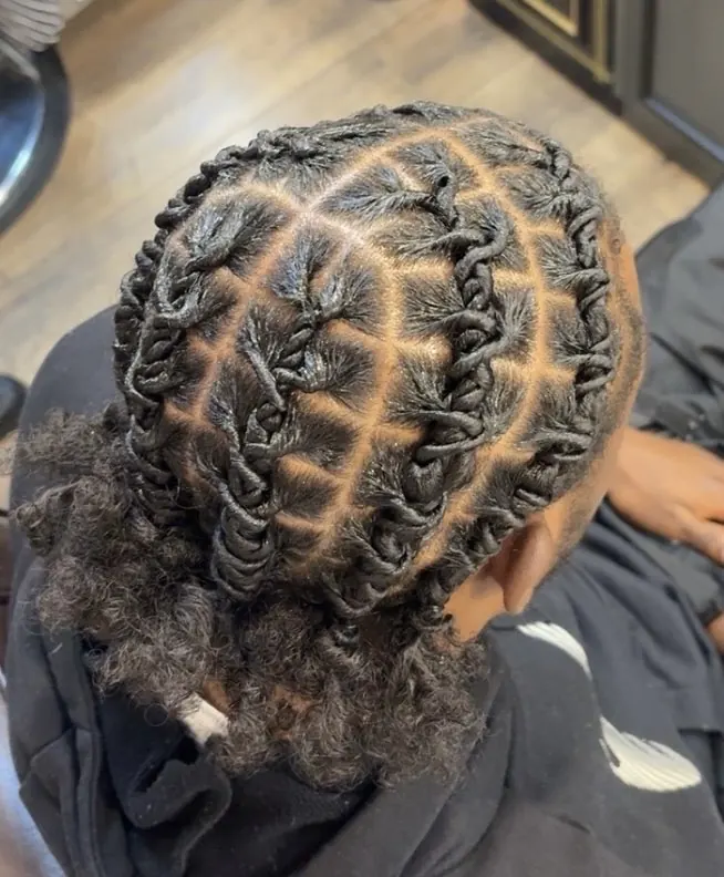 Retwist de locks avec dessin